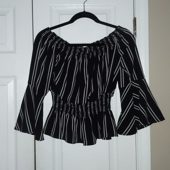Rue 21 off-the-shoulder black and white striped top.  SZ XL NWOT - Picture 1 of 6